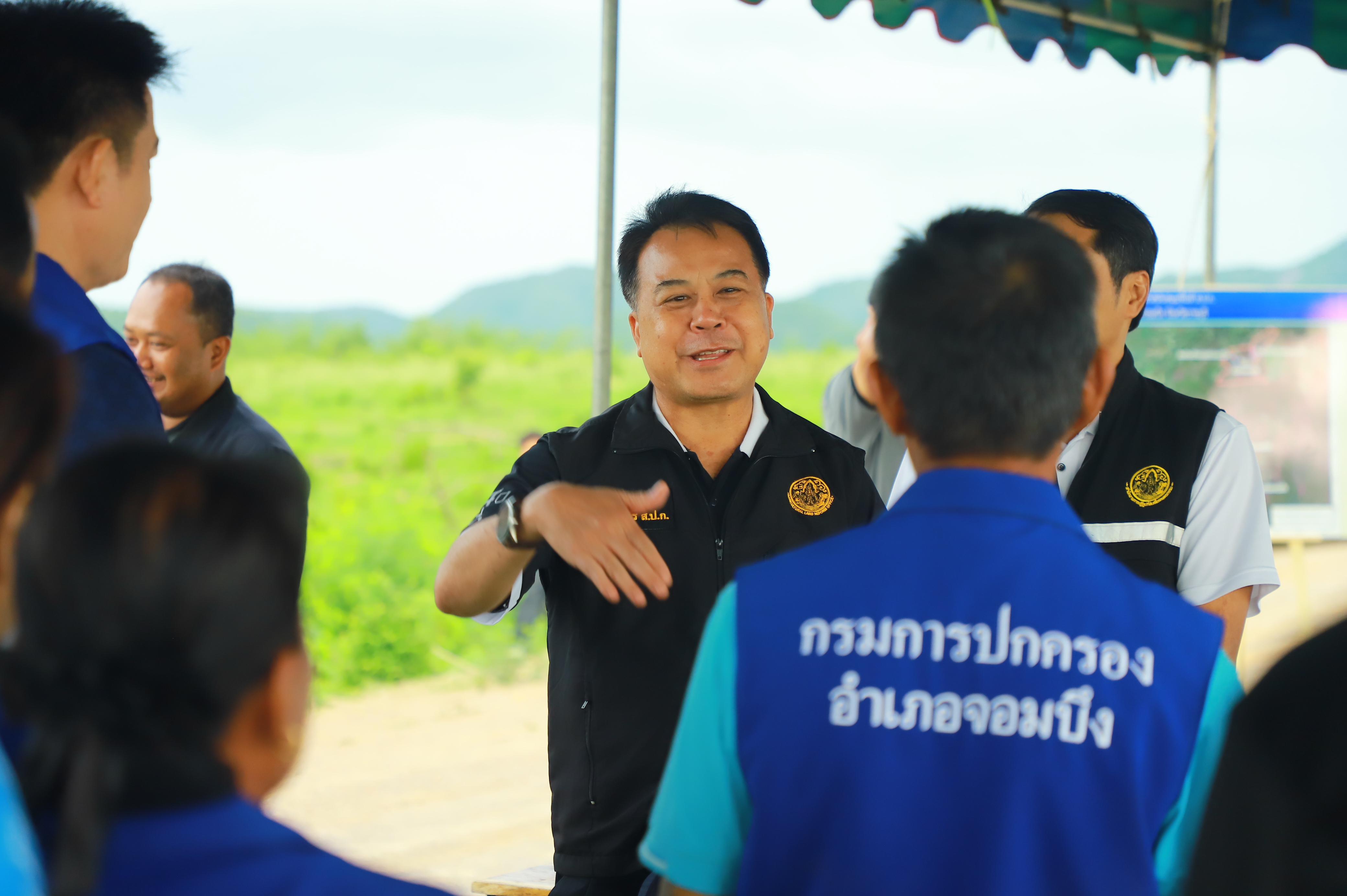 title - ส.ป.ก. ร่วมประชุมคณะทำงานที่ 3 เดินหน้าปั้น “รางบัวโมเดล” สู่ต้นแบบเมืองเกษตรนวัตกรรมครบวงจร พร้อมลุยพื้นที่รับฟังปัญหาเกษตรกรราชบุรี